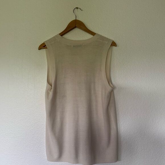 Vintage white sweater vest - Picture 7 of 8